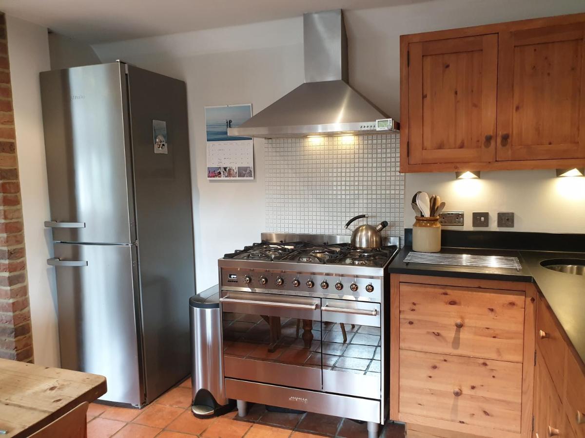Delightful Cottage On The River Adur Close To Brighton & The Downs No Dogs Sorry Upper Beeding 외부 사진